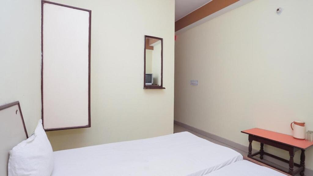 אגרה Hotel Mohan By Wb Inn מראה חיצוני תמונה